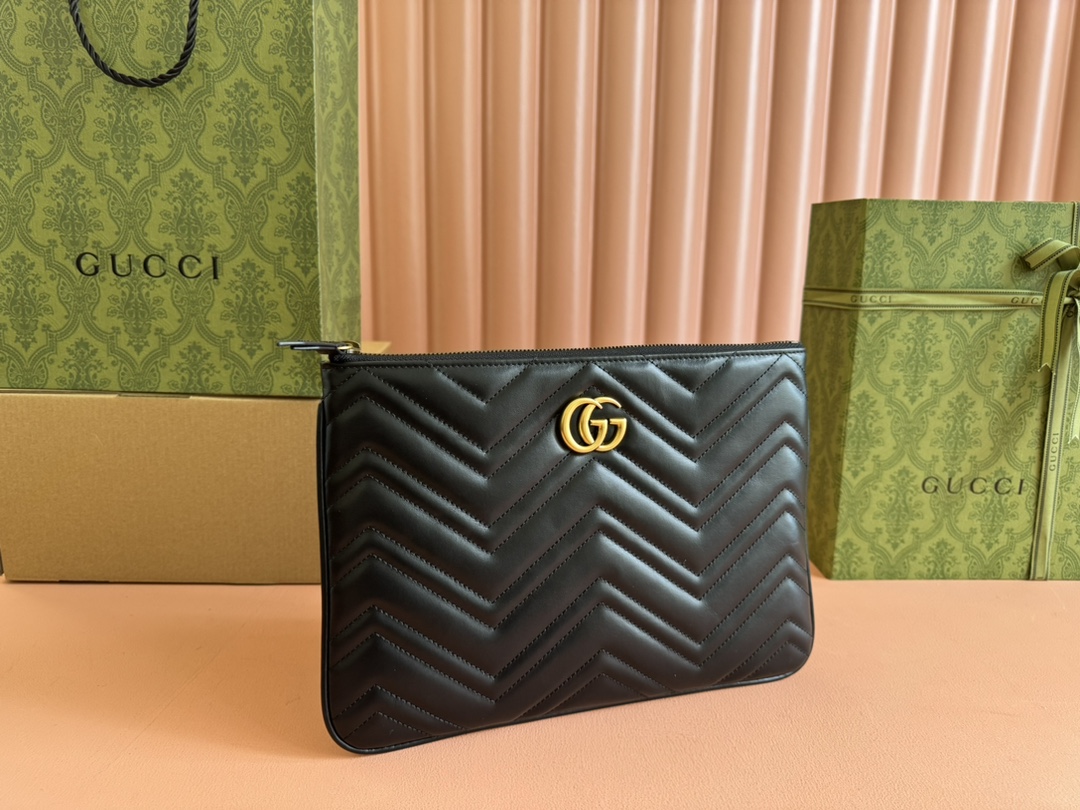 Gucci Clutch Bags